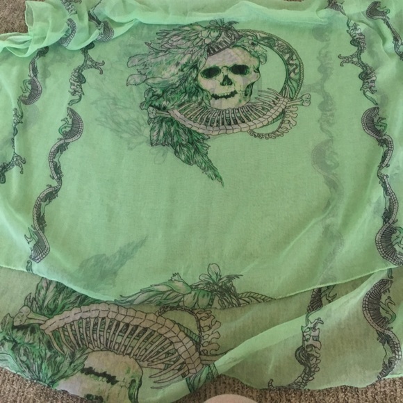 Scarf - Picture 2 of 4